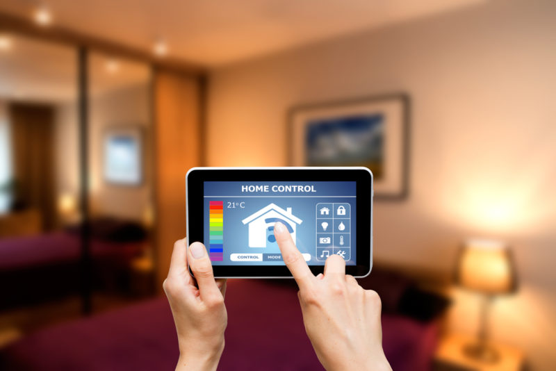 Should I Upgrade My HVAC System With a Smart Thermostat?